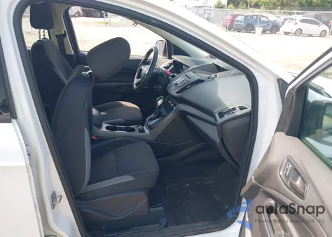 2015 Ford Escape S z USA, uszkodzony, nr VIN 1FMCU0F76FUA48847